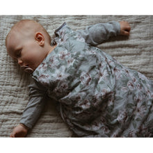 Cargar imagen en el visor de la galería, Saco de Dormir para bebé Sage Green
