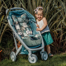 Load image into Gallery viewer, Capa de protecção algodão 100% orgânico com almofada para carrinho de bebé Premium DUNDEE &amp; FRIENDS BLUE / GREY da Hello Baby
